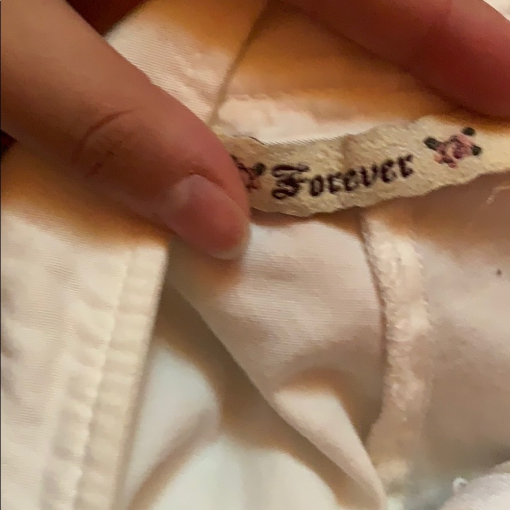 Shorts - Picture 3 of 3